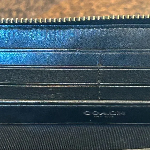 Coach 90’s Black Patchwork Full Zip Wallet - Picture 5 of 6